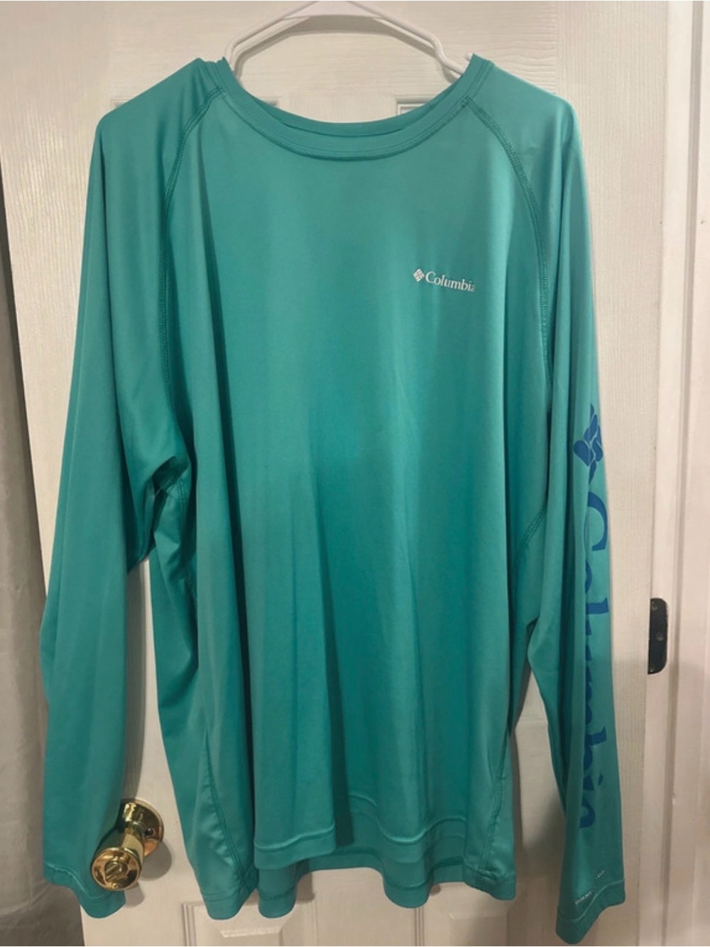 Columbia Men’s Long-Sleeve Swim Rash Guard — Teal Green
